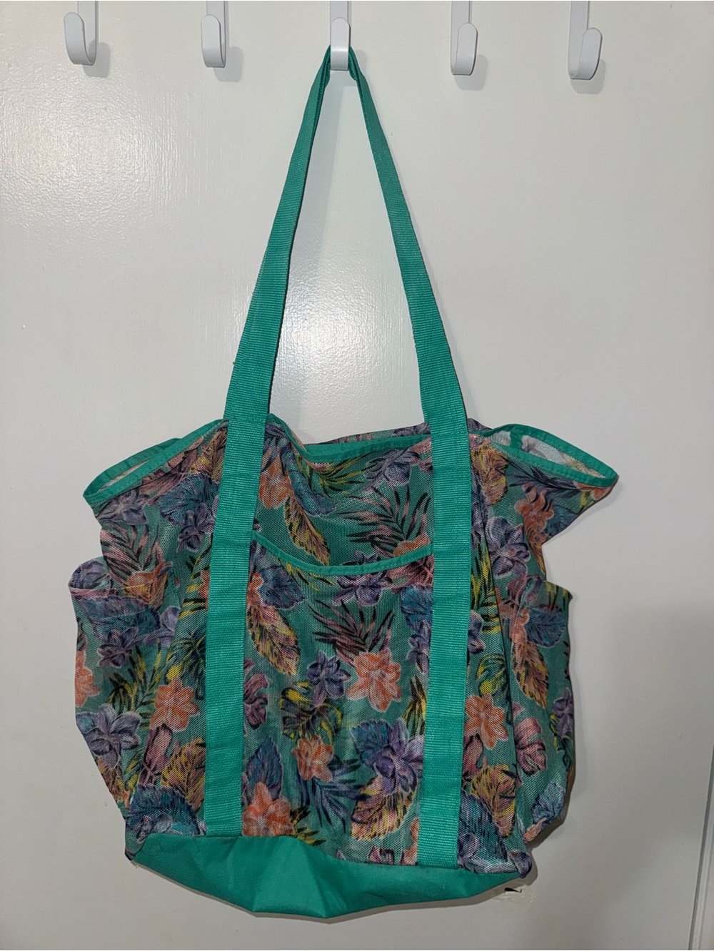 Time and Tru teal mesh floral beach tote bag